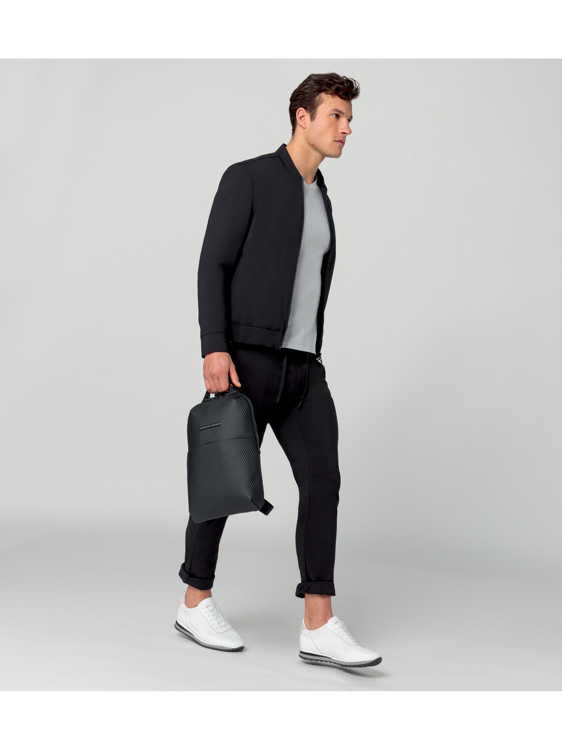 studio-collection-backpack-xs-total-black-nid-d-abeille image 8