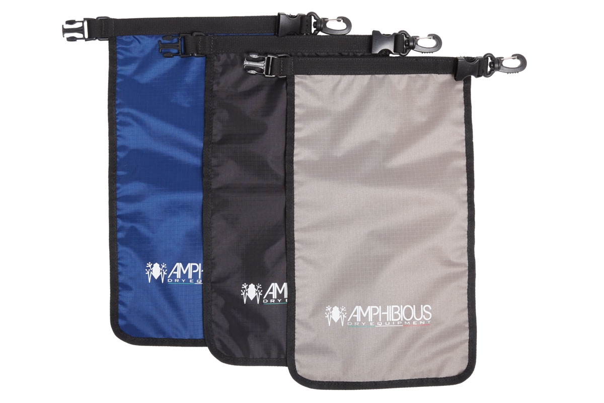amphibious-jolly-pochette-tanche-dry-pouch-27-x-19-cm image 3