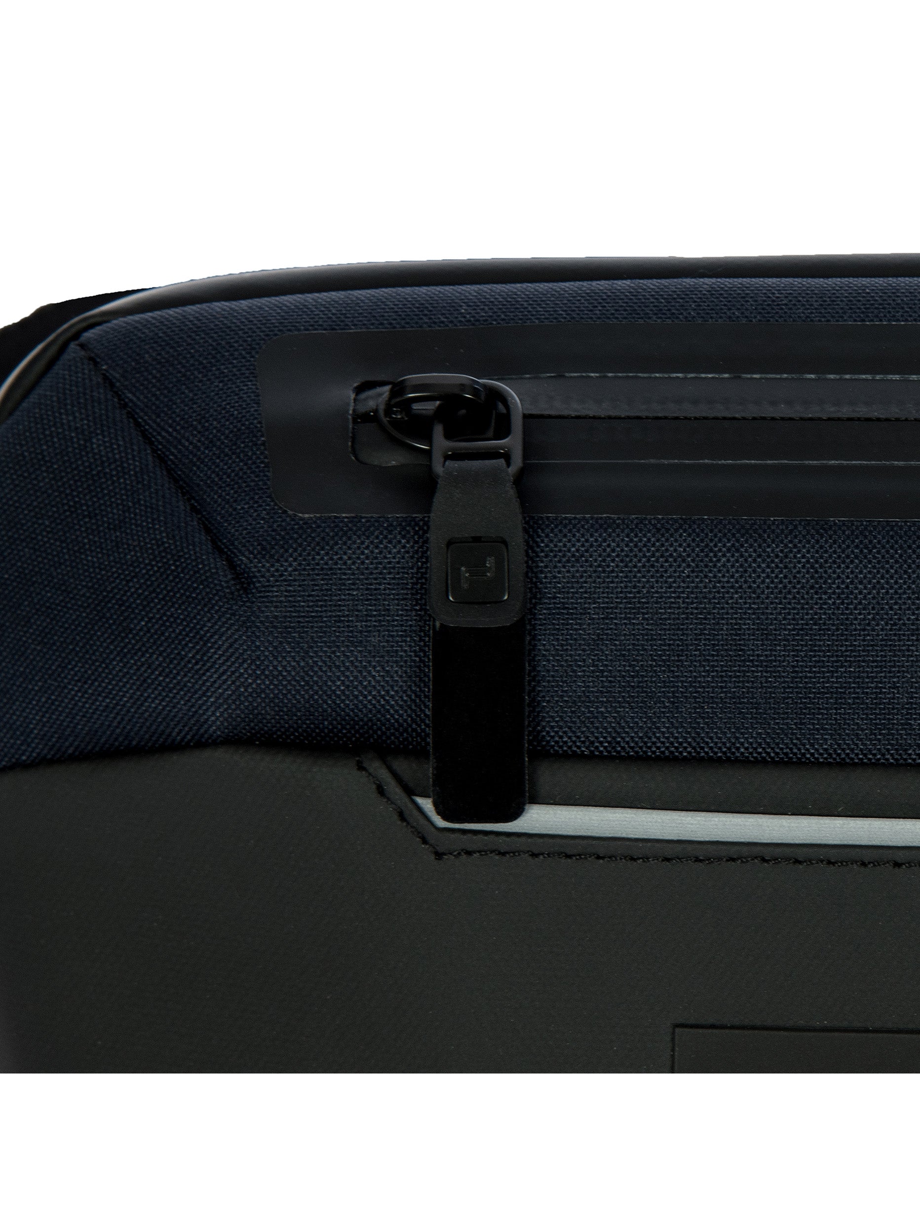porsche-design-urban-eco-sac-banane-polyester-imperm-able image 6