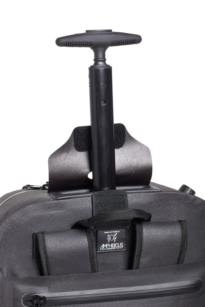 amphibious-trolleyproof-s-trolley-sac-dos-cabine-tanche-iata image 5