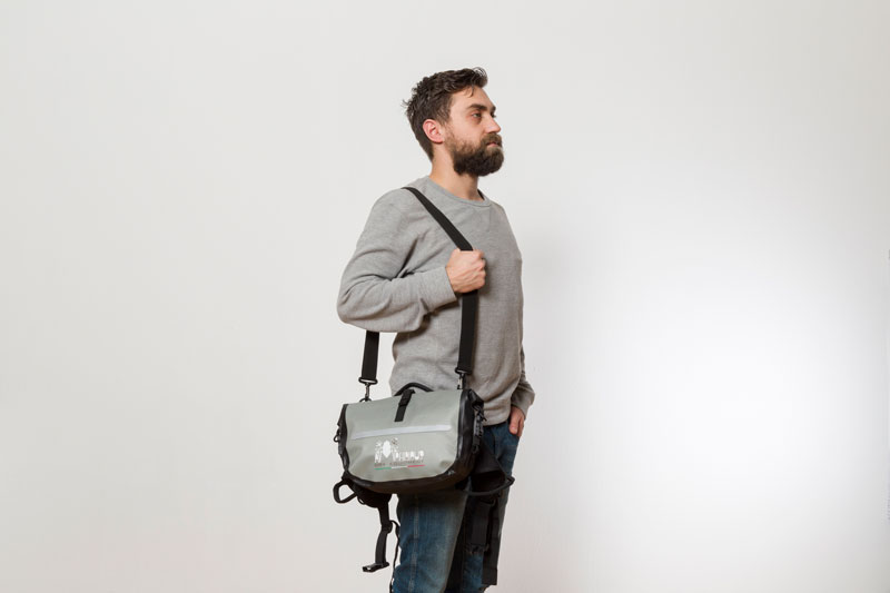 amphibious-koala-light-sac-banane-tanche-extr-me image 4