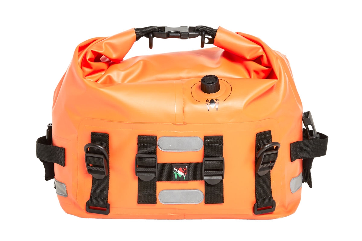 amphibious-upbag-sac-moto-universel-tanche-porte-bagages image 7