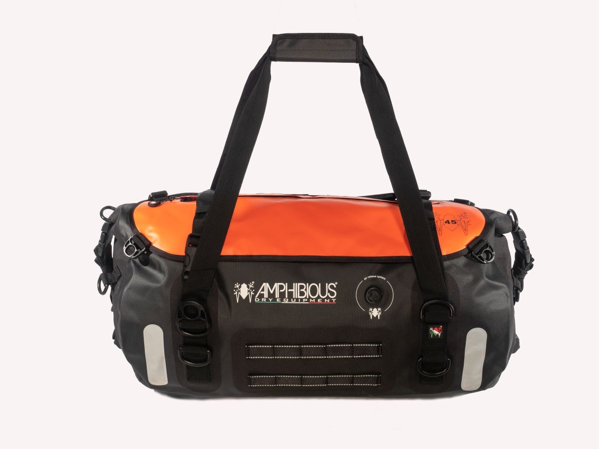amphibious-voyager-light-evo-ii-45l-duffel-tanche-convertible image 5