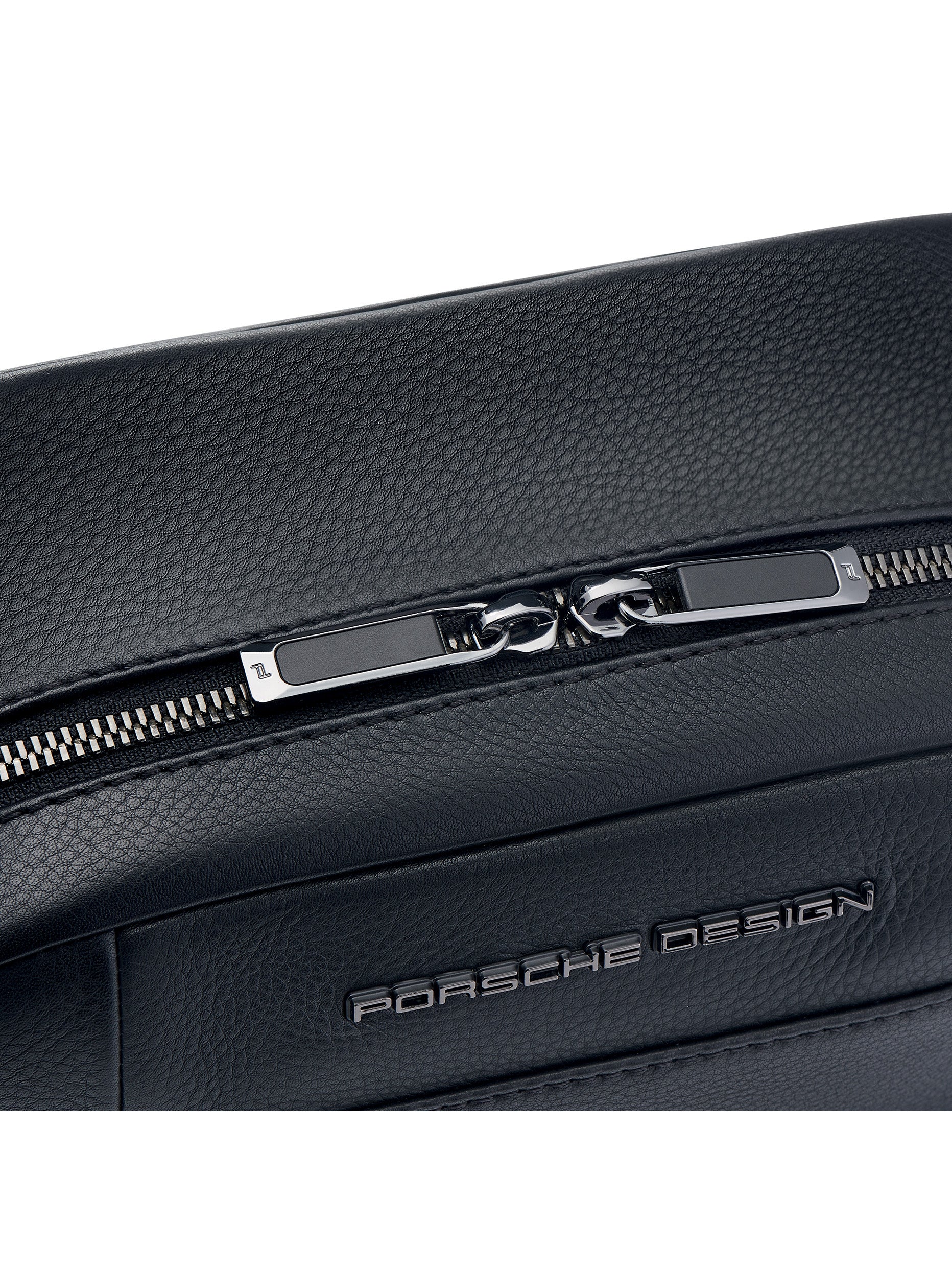bric-s-milano-roadster-leather-washbag-trousse-cuir-veau image 3