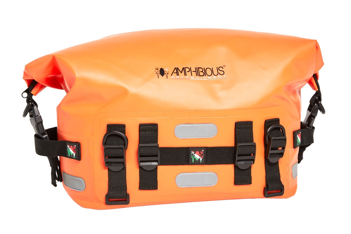 amphibious-upbag-sac-moto-universel-tanche-porte-bagages image 2