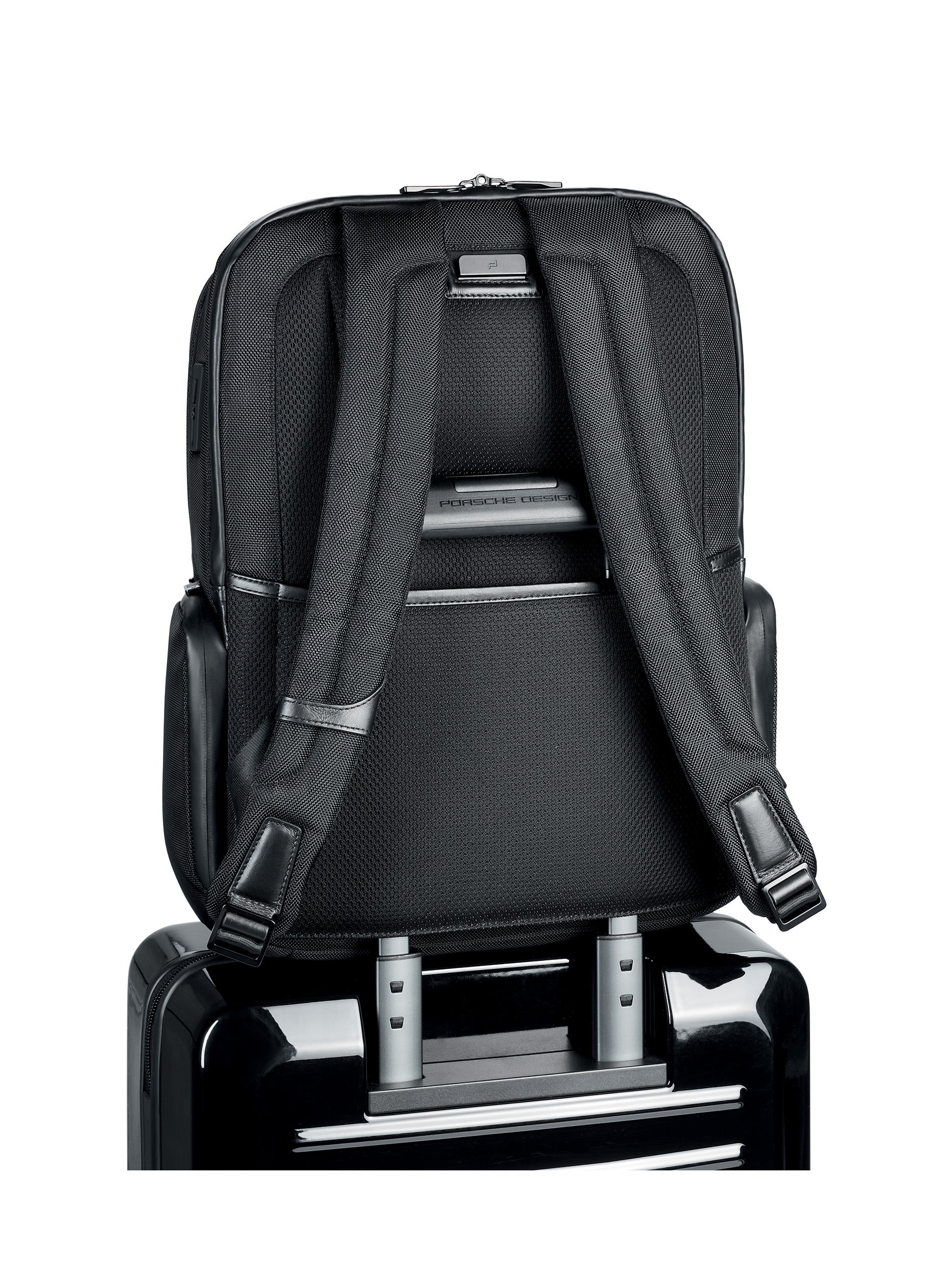 porsche-design-roadster-pro-backpack-l-d-perlant-pc image 7